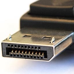 DisplayPort cable end